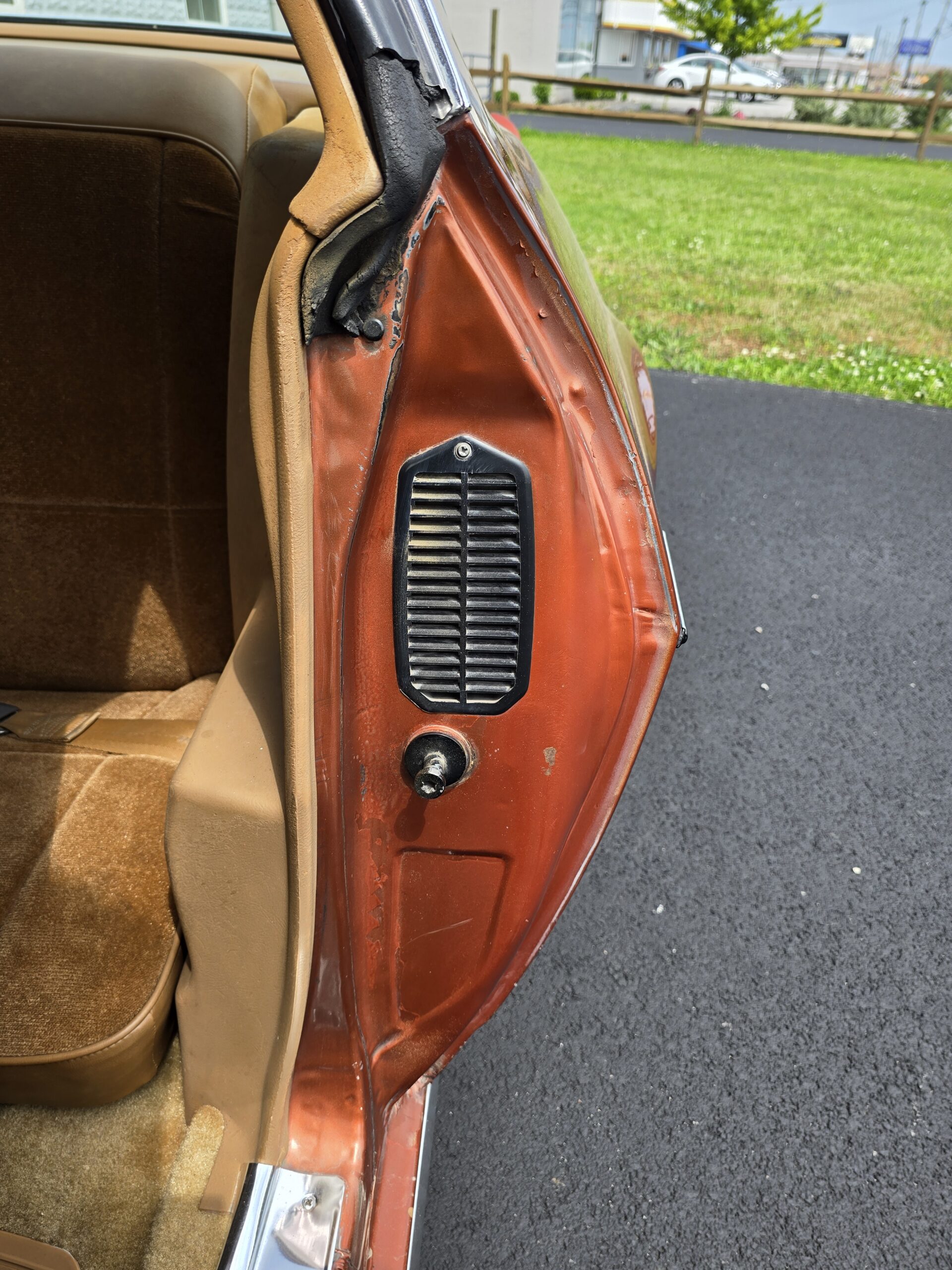 
										1980 Chevy Camaro Berlinetta full									