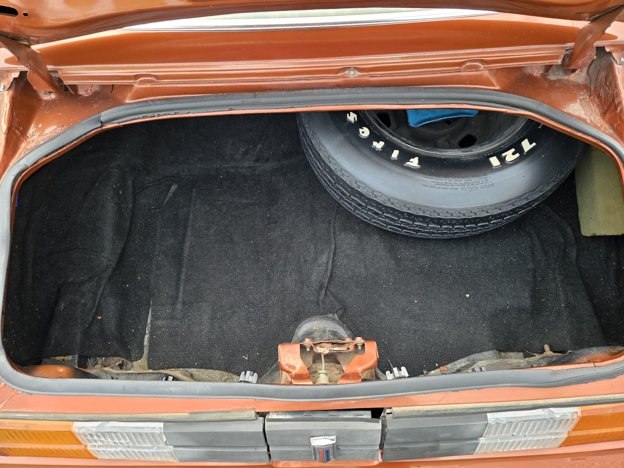 
										1980 Chevy Camaro Berlinetta full									