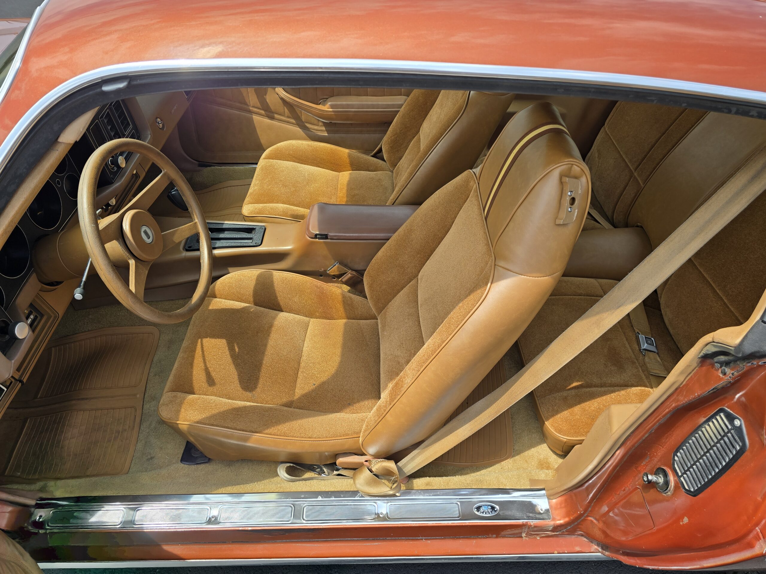 
										1980 Chevy Camaro Berlinetta full									